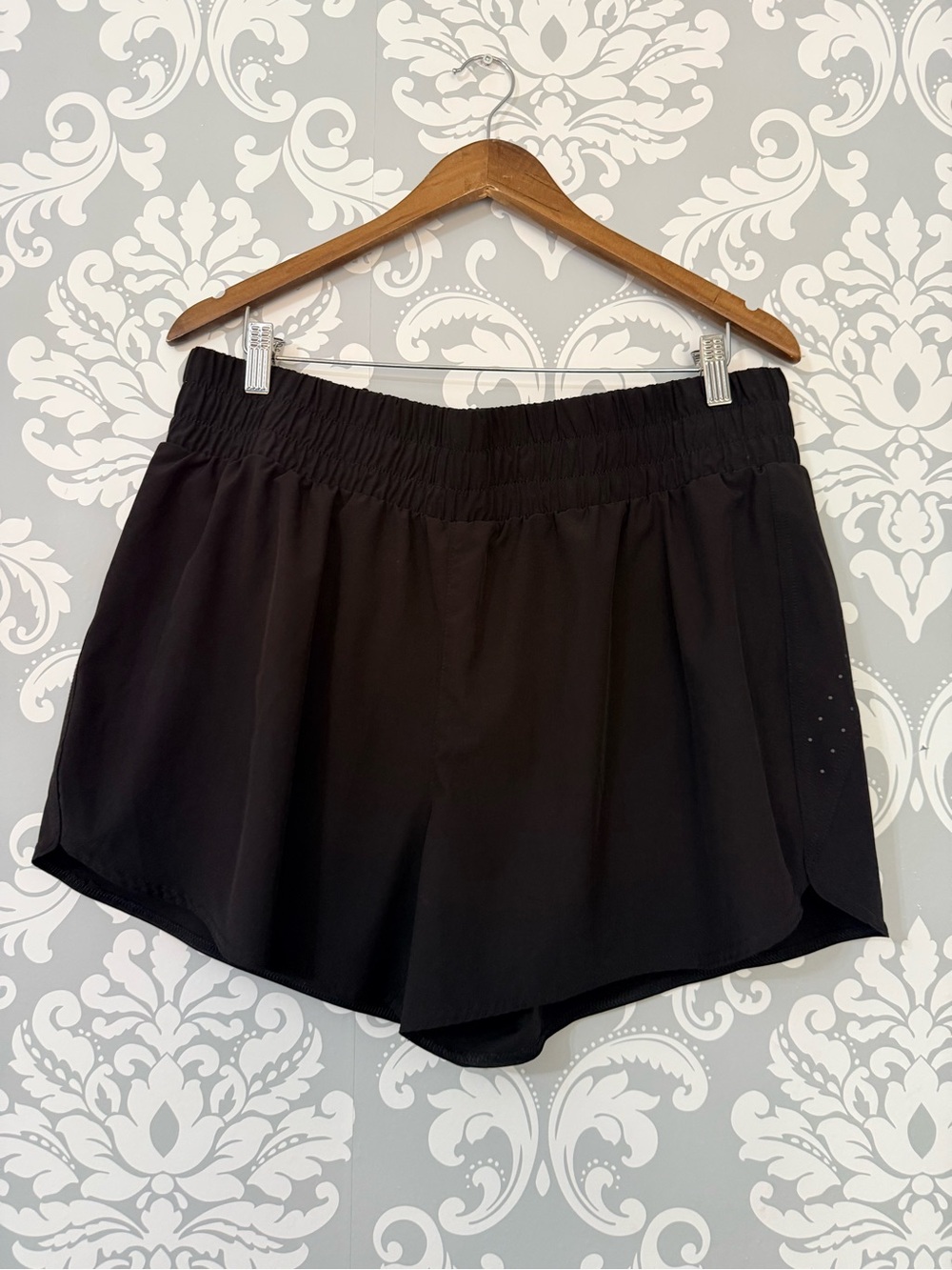 💫4/$25 • Athletic Works Blackest Black Active Shorts